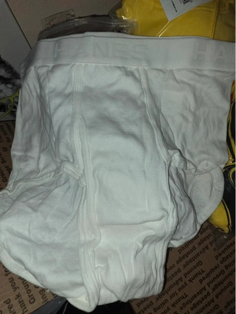 Haynes ultimate tagless briefs size large